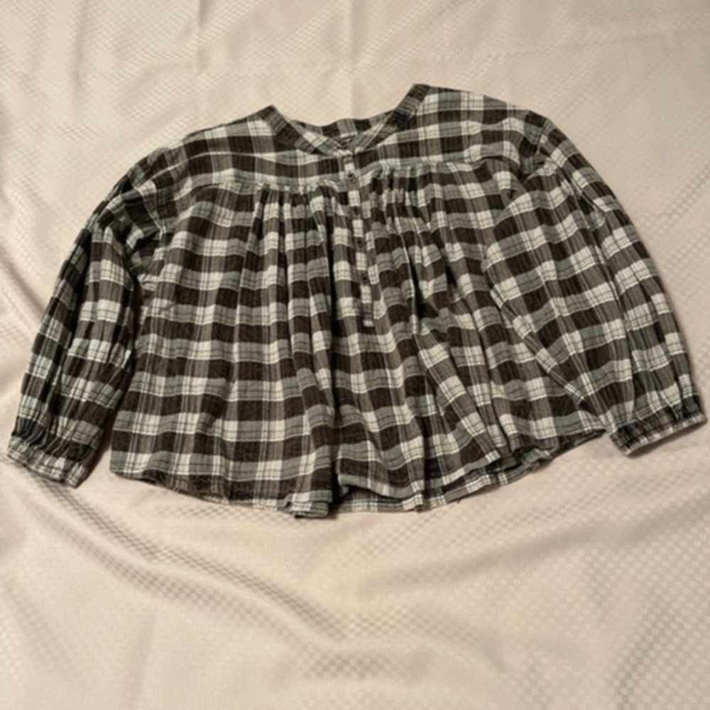 Free People We the Free black plaid cotton Jesse top with balloon sleeves. Sz. S